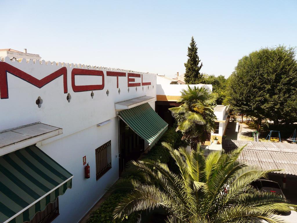 Camping Hotel Sierra Nevada Granada Exterior photo