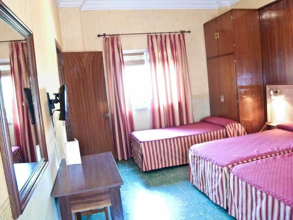 Camping Hotel Sierra Nevada Granada Exterior photo